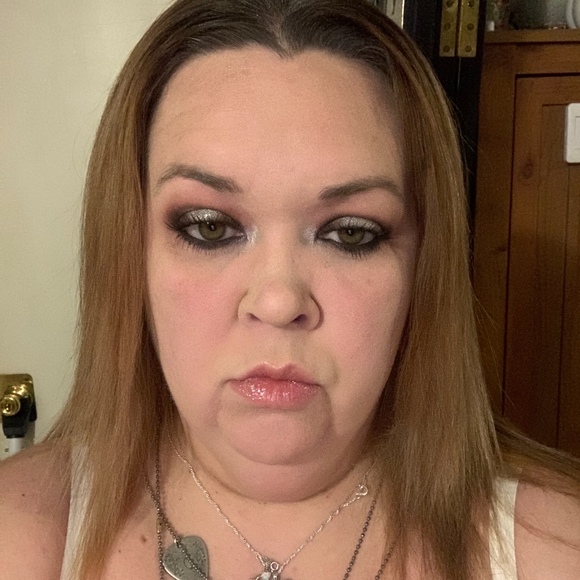 Meet your Posher, Kimberly - Picture 1 of 1